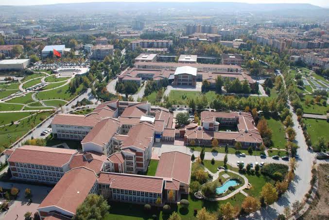 Anadolu Üniversitesi Sanat Ve Tasarım Bölümleri İçin Özel Yetenek Sınavı Takvimini Duyurdu