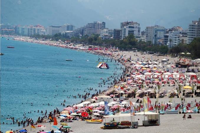 Mayıs Ayında Yabancı Turist Sayısı Yüzde 3,6 Geriledi