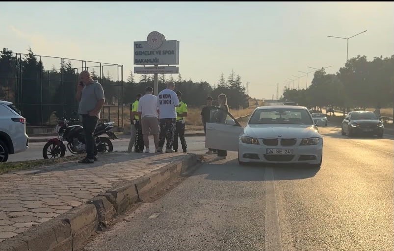 Odunpazarı’nda Otomobil ile Motosiklet Çarpıştı: 1 Yaralı