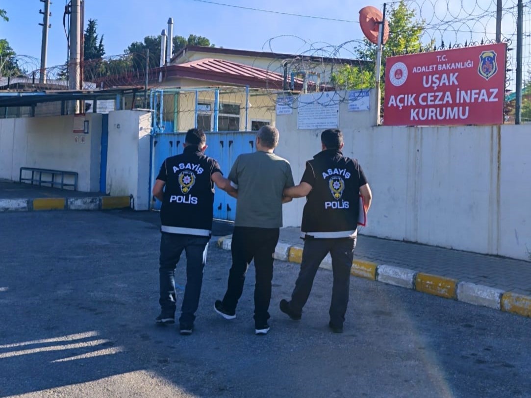 Uşak’ta 26 yıl 15 gün hapis cezasıyla aranan hükümlü yakalandı