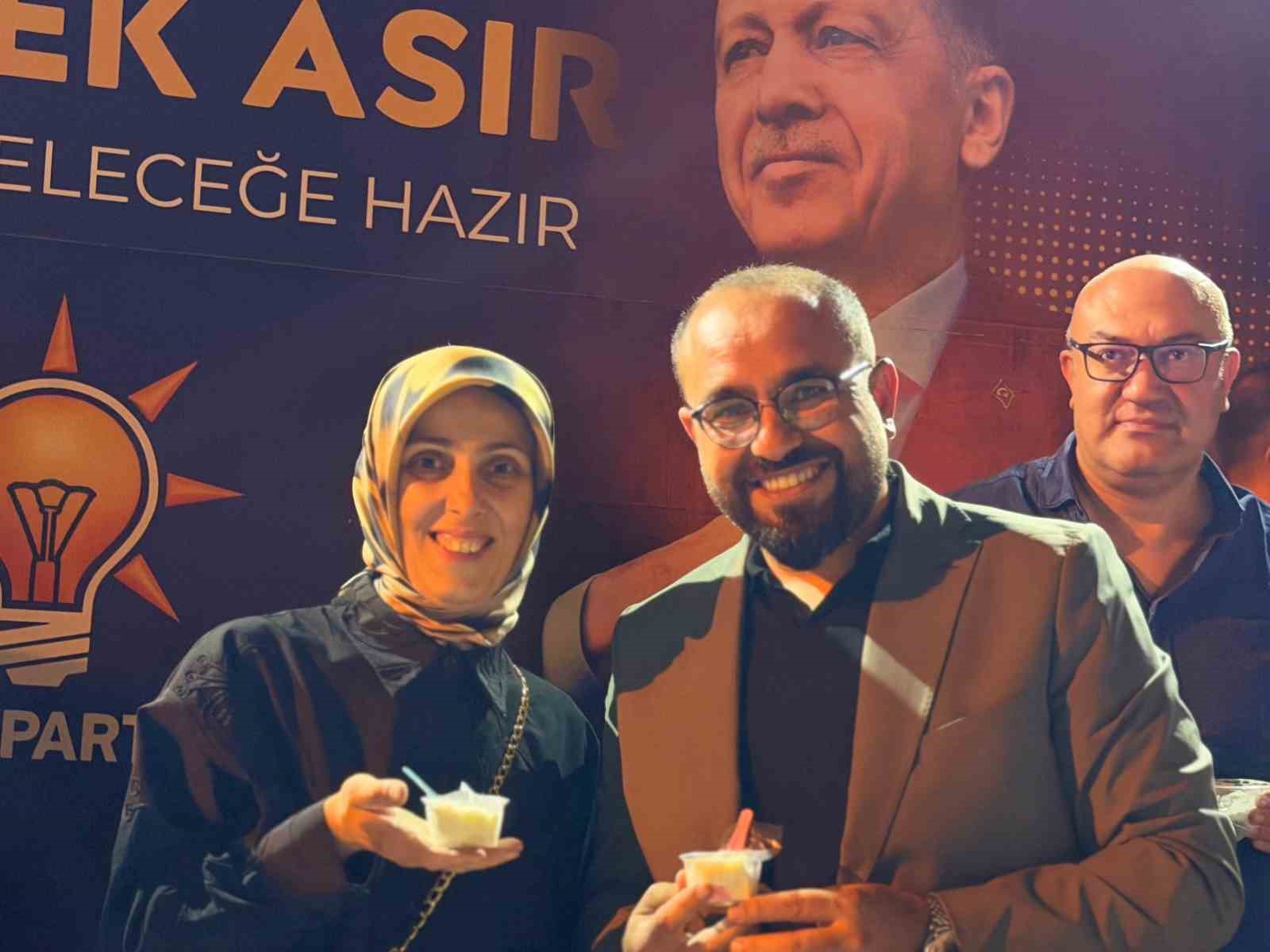 AK Parti’den dondurma ikramı