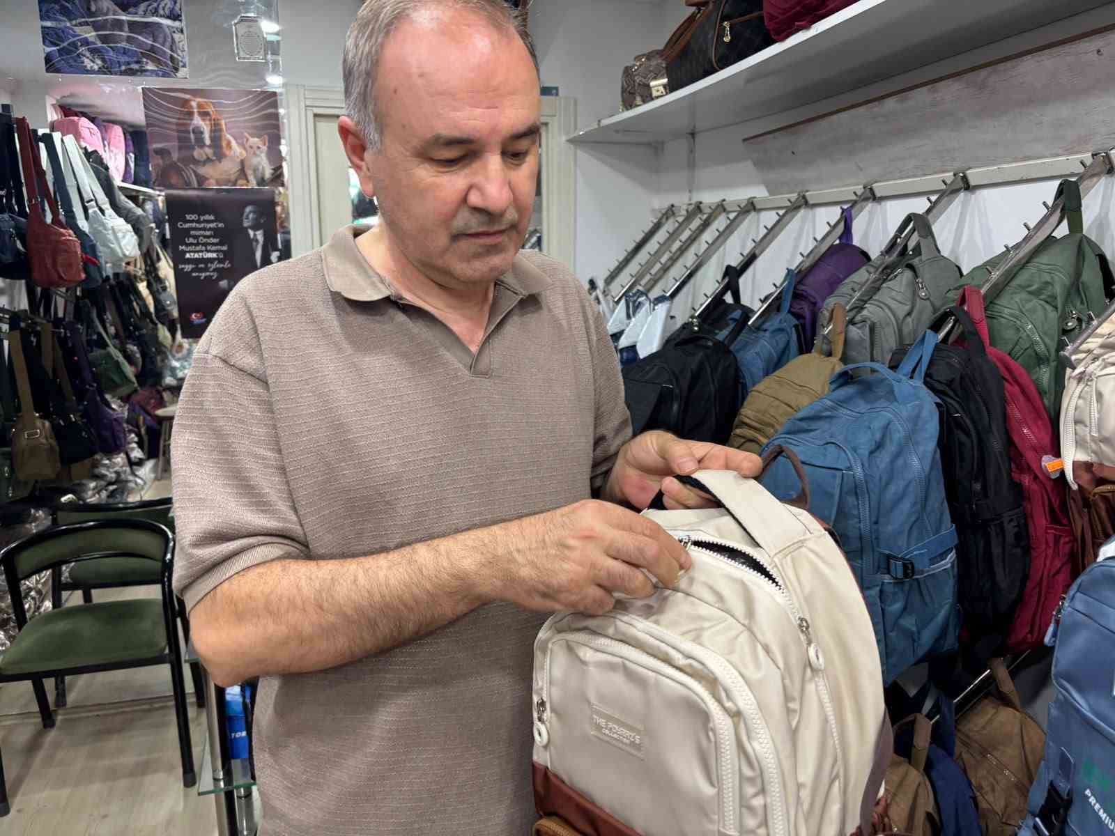 Yeni eğitim yılı öncesi çanta piyasasında son durum