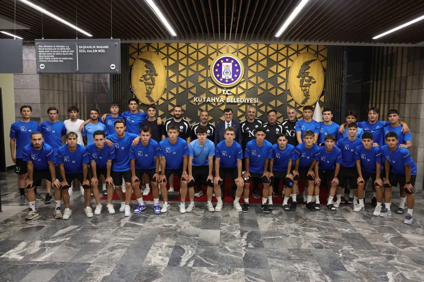 Kütahyaspor altyapı sporcularına Başkan Kahveci’den destek