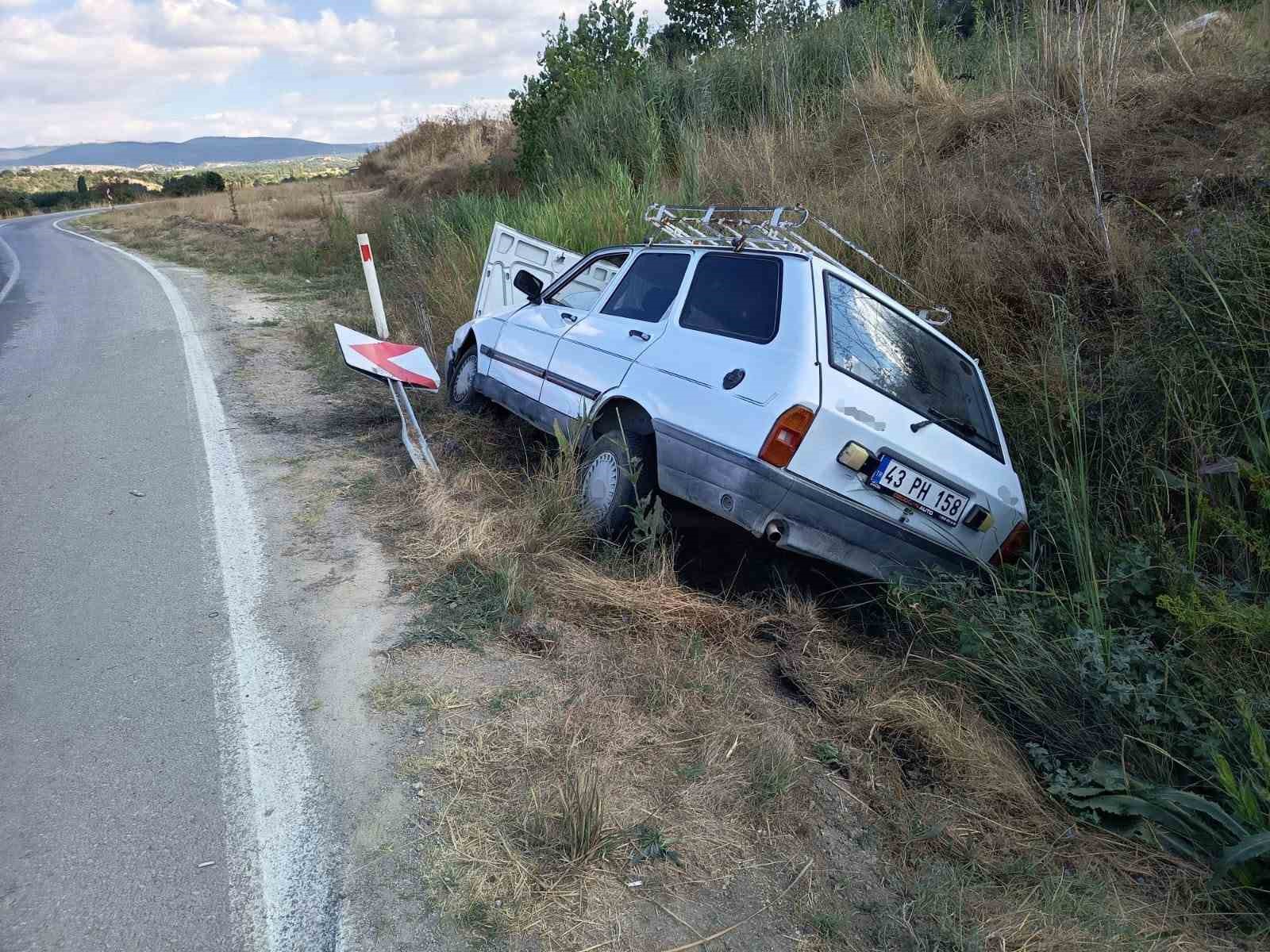 Hisarcık’ta otomobil şarampole savruldu: 4 yaralı