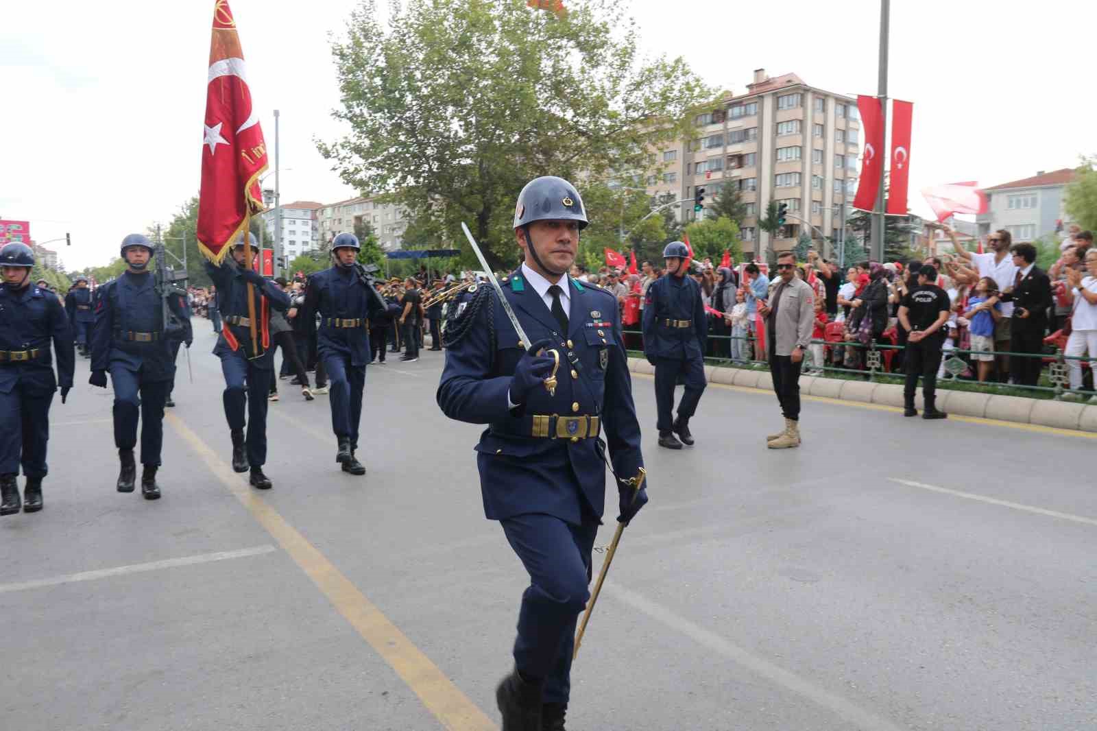 Eskişehir’de Zafer Bayramı törenlerle kutlandı