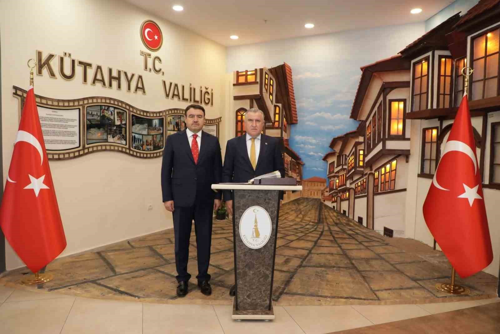 Bakan Bak’tan Vali Musa Işın’a ziyaret