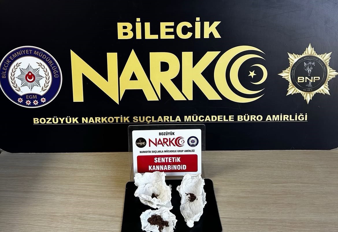 Şüphe üzerine durdurulan kişinin üzerinde uyuşturucu madde ele geçirildi