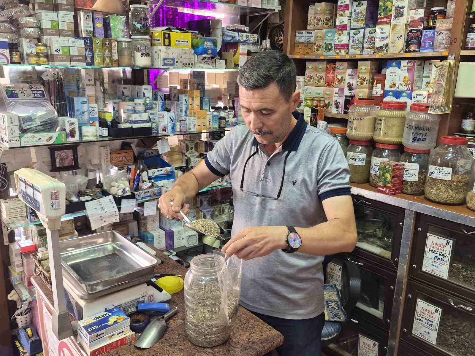 Aktardan mevsim geçişlerinde bağışıklığı güçlendiren doğal ürün tavsiyeleri