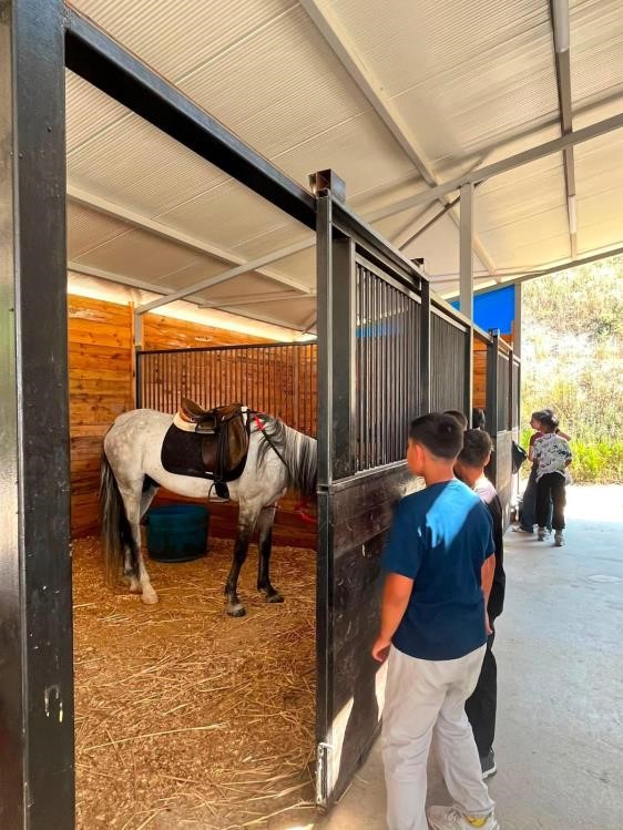 Çocuklara atlı spor sürprizi