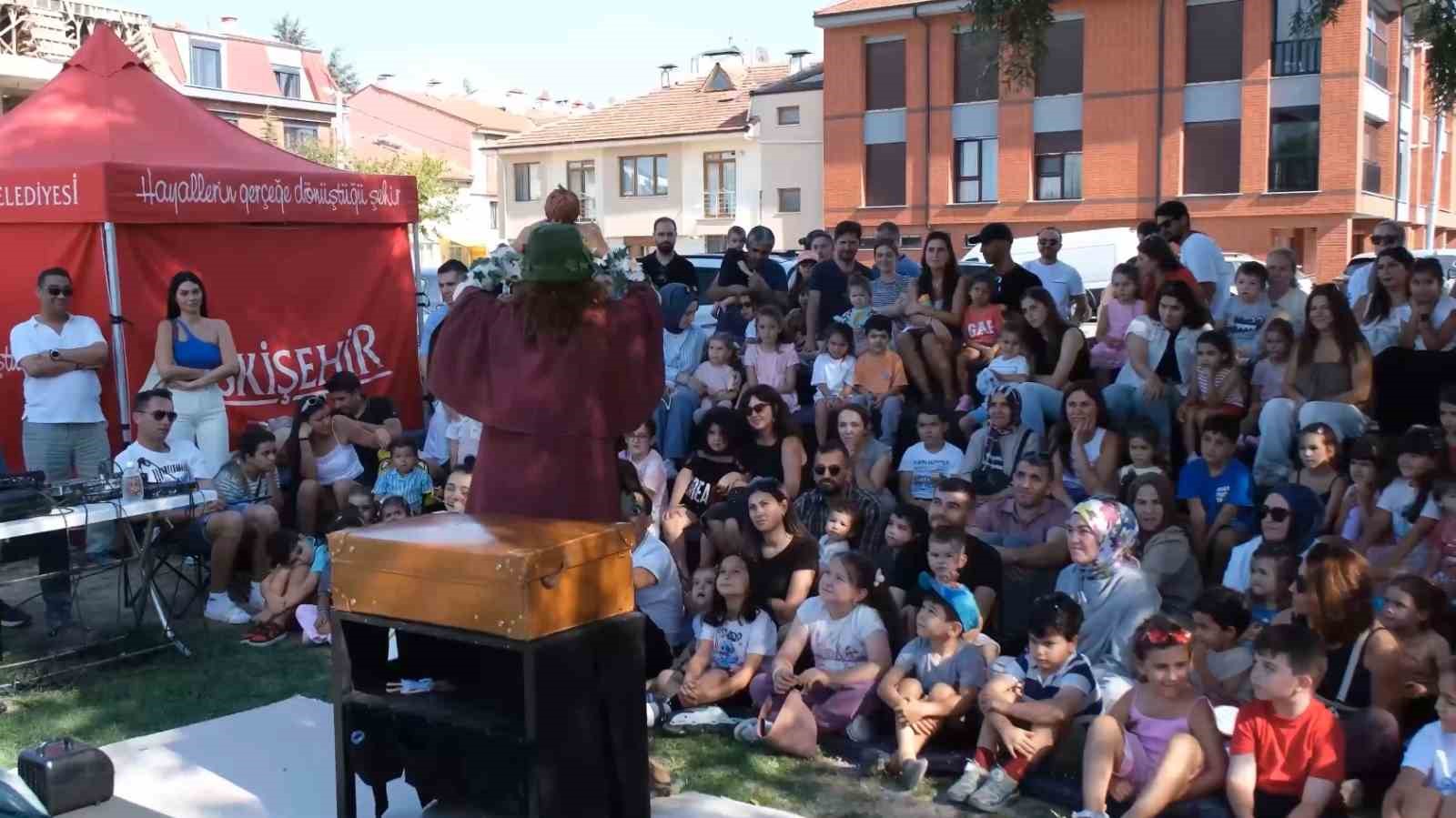 Uluslararası Eskişehir Porsuk Festivali 4’üncü gününde de coşkuyla sürdü