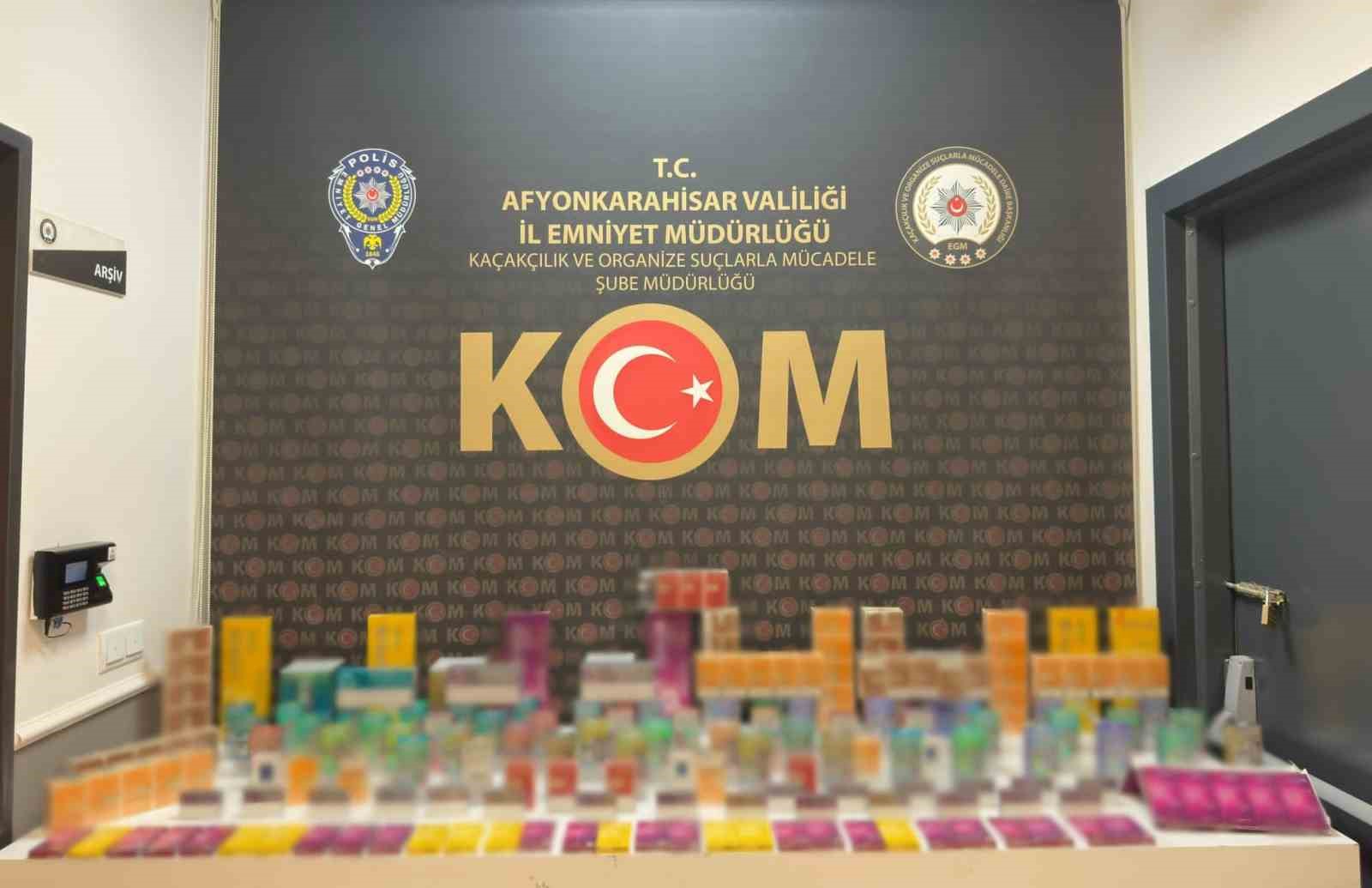 Polis gümrük kaçağı sigara ele geçirdi