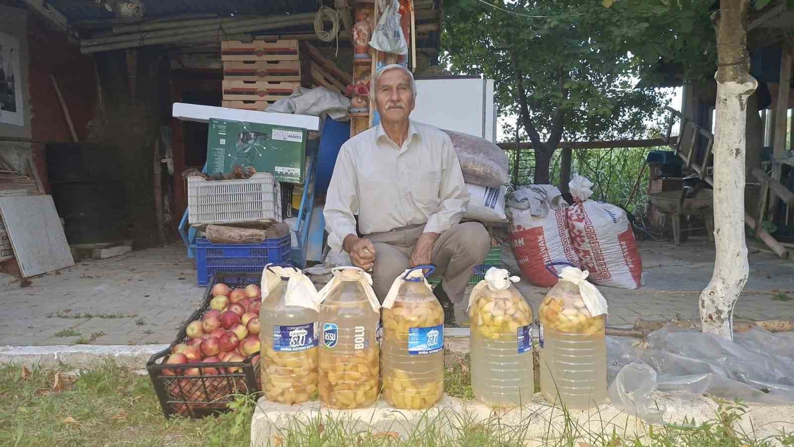 Hisarcık’ta dibe düşen elmalar ziyan olmuyor, doğal sirke oluyor