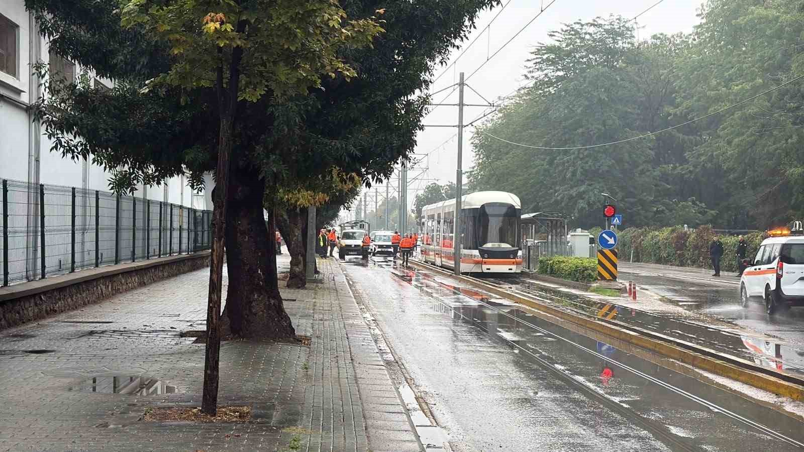 Eskişehir’de katener arızası tramvay ulaşımını aksattı