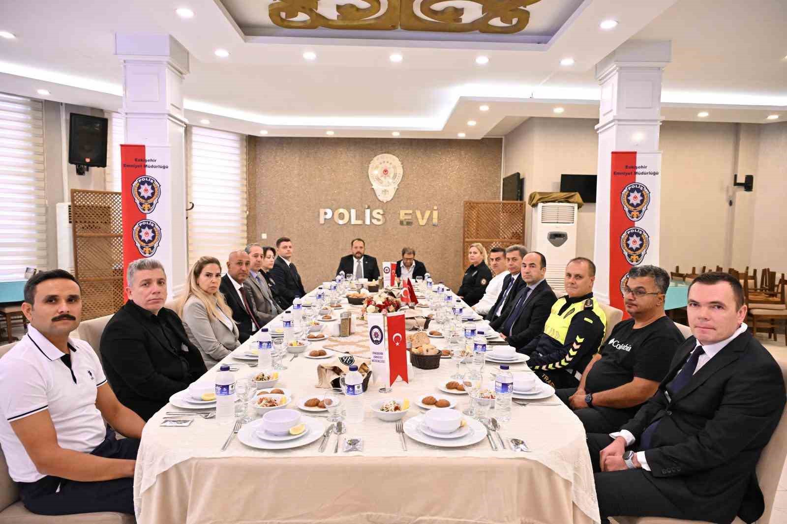 İl Emniyet Müdürü Yılmaz, gaziler ile bir araya geldi