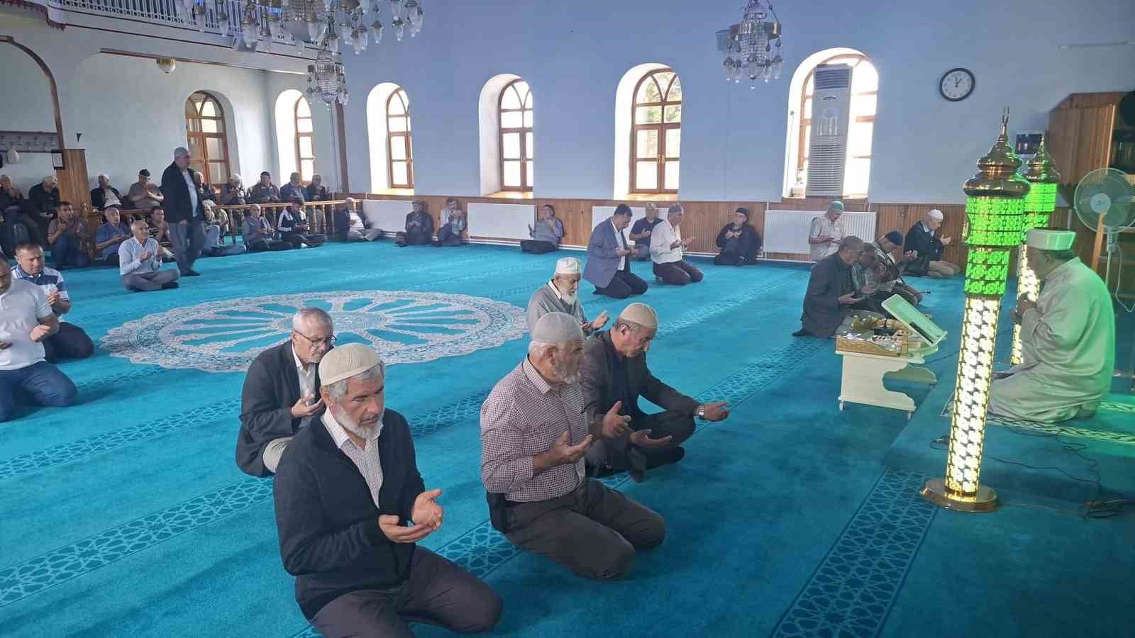 Hisarcık’ta Gaziler Günü dolayısıyla mevlit programı düzenlendi