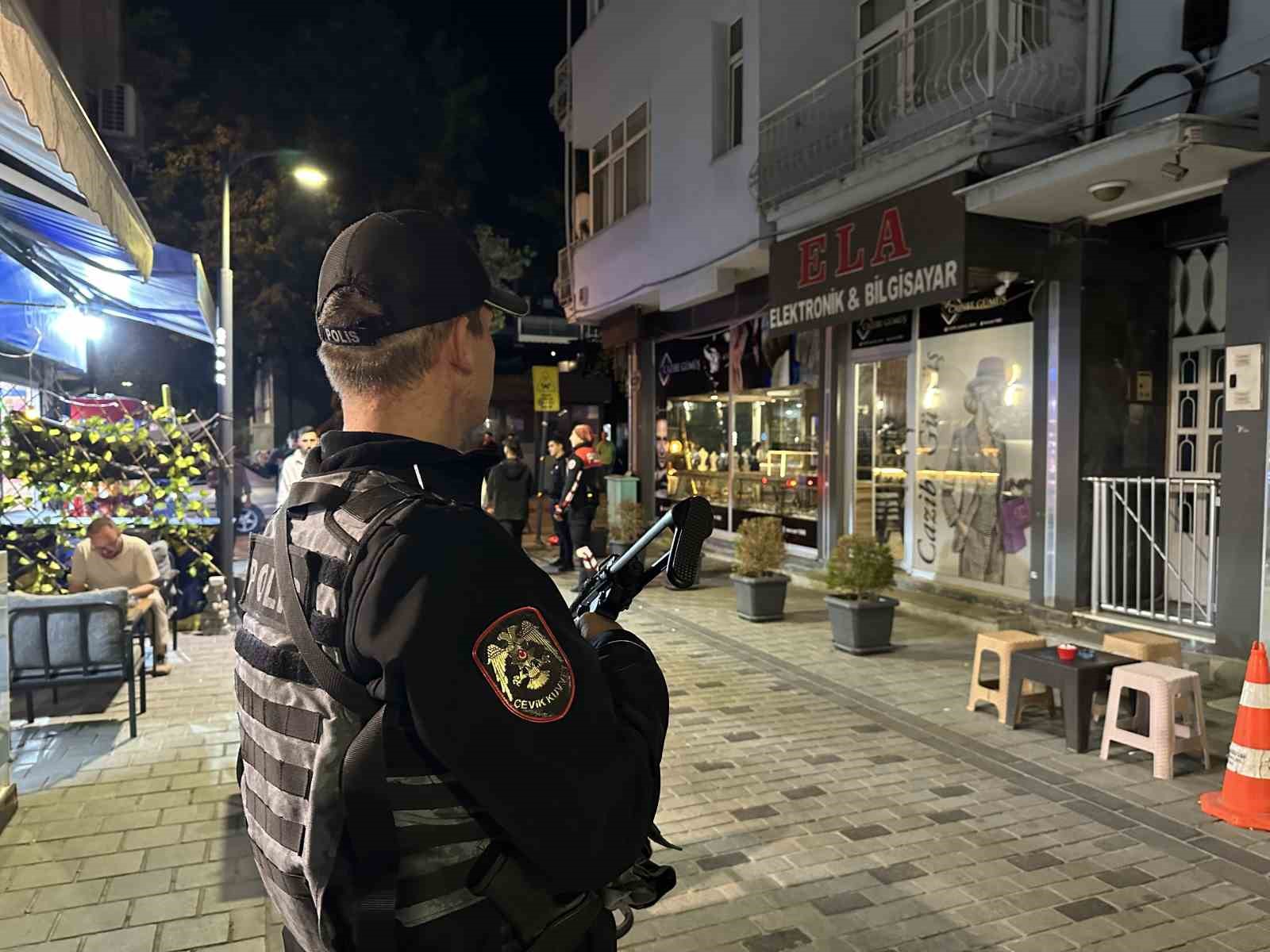 Uşak’ta emniyet ve jandarmadan ‘Huzur ve Güven’ uygulaması