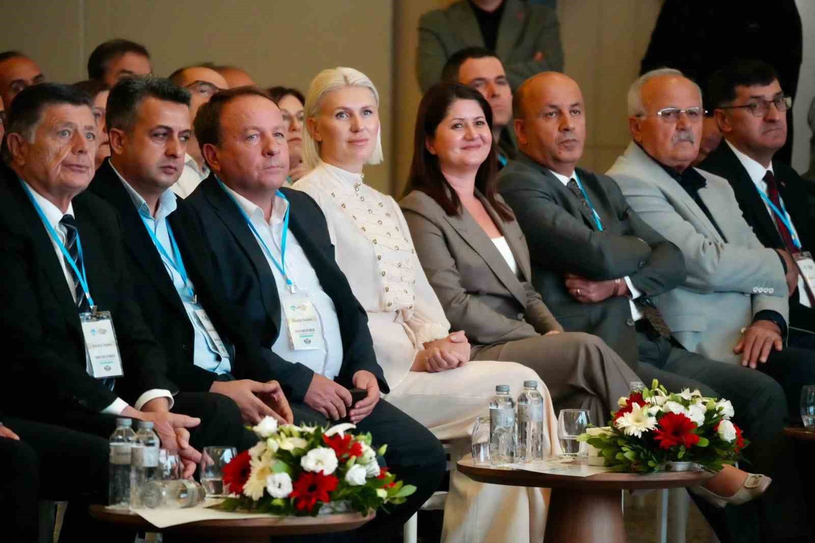 Başkan Subaşı, belediye başkanlarıyla Kayseri’de bir araya geldi