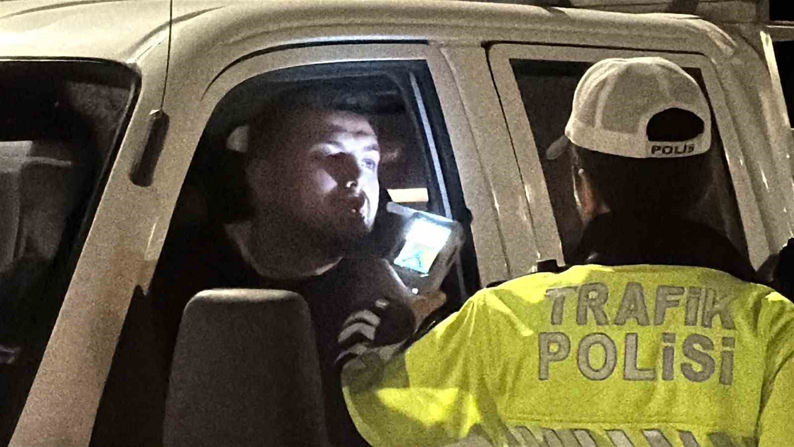 Eskişehir’de 100 polisin katıldığı asayiş ve trafik denetimleri