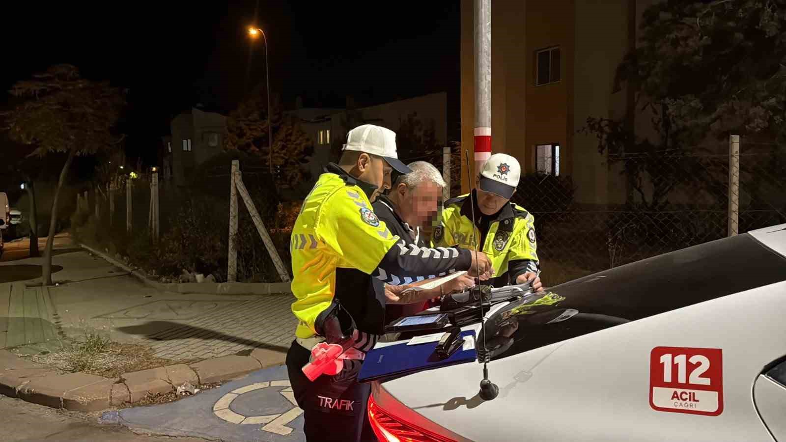 Hem ehliyetinden oldu, hem de 28 bin lira ceza yedi