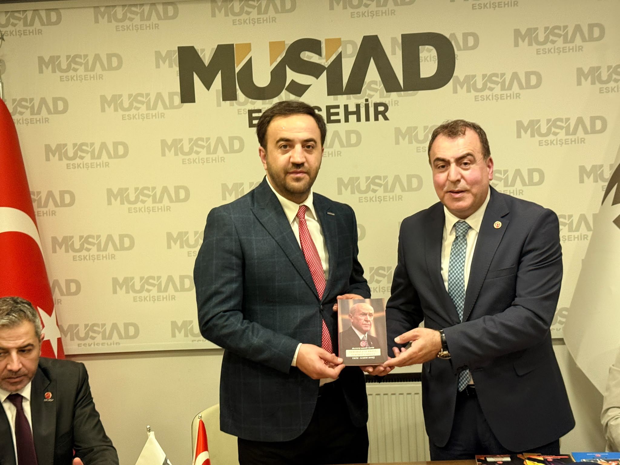 MHP Eskişehir İl Başkanlığı’ndan MÜSİAD Eskişehir Şubesi’ne ziyaret