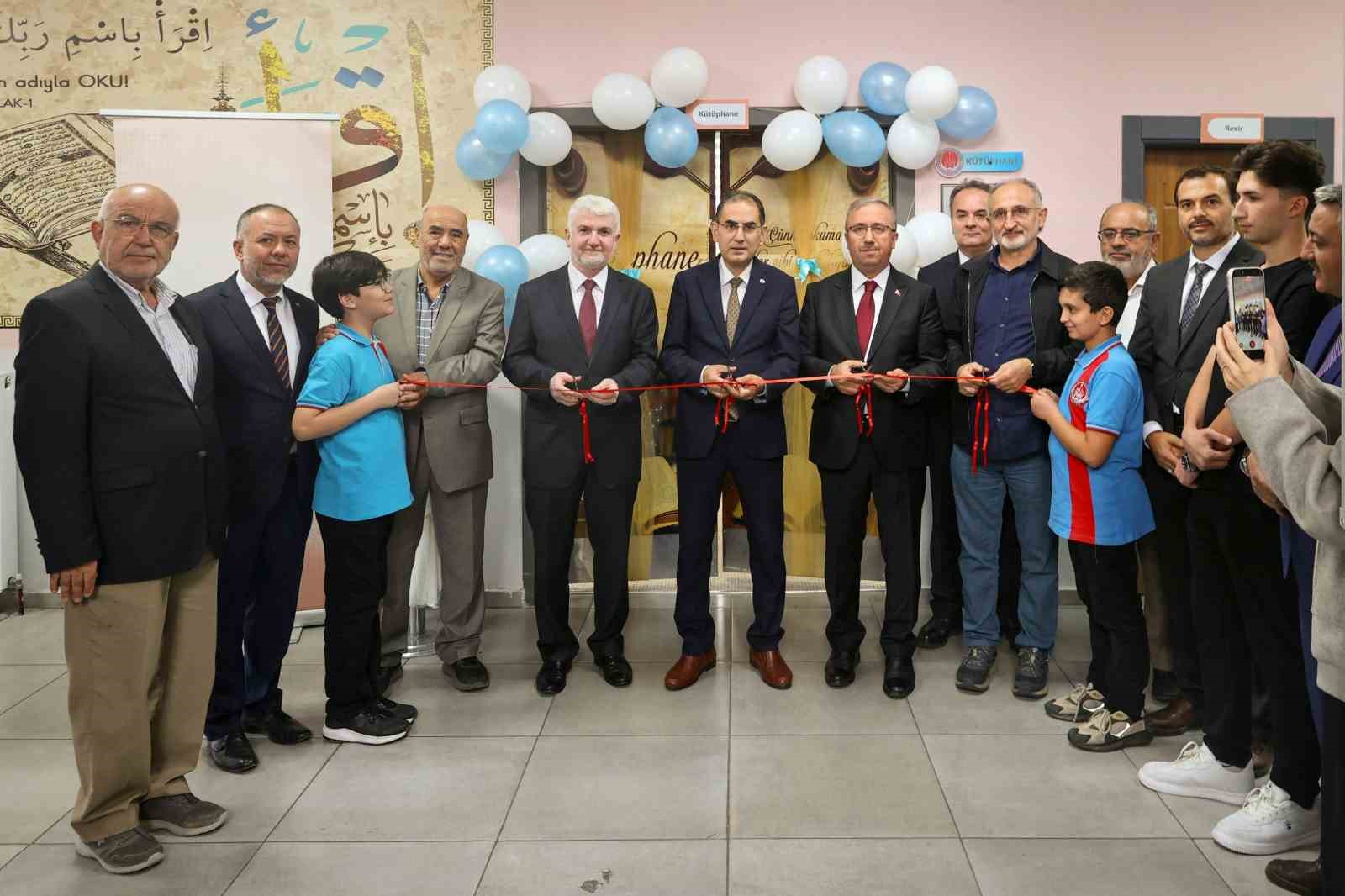 TEİ’den Eskişehir Anadolu İmam Hatip Lisesine yeni kütüphane