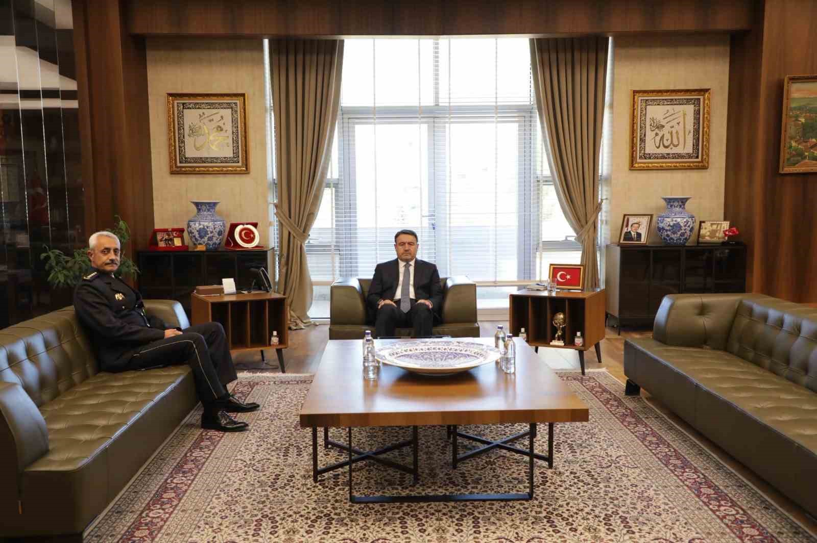Kütahya İl Emniyet Müdürü Arif Hakan Tandoğan görevine başladı