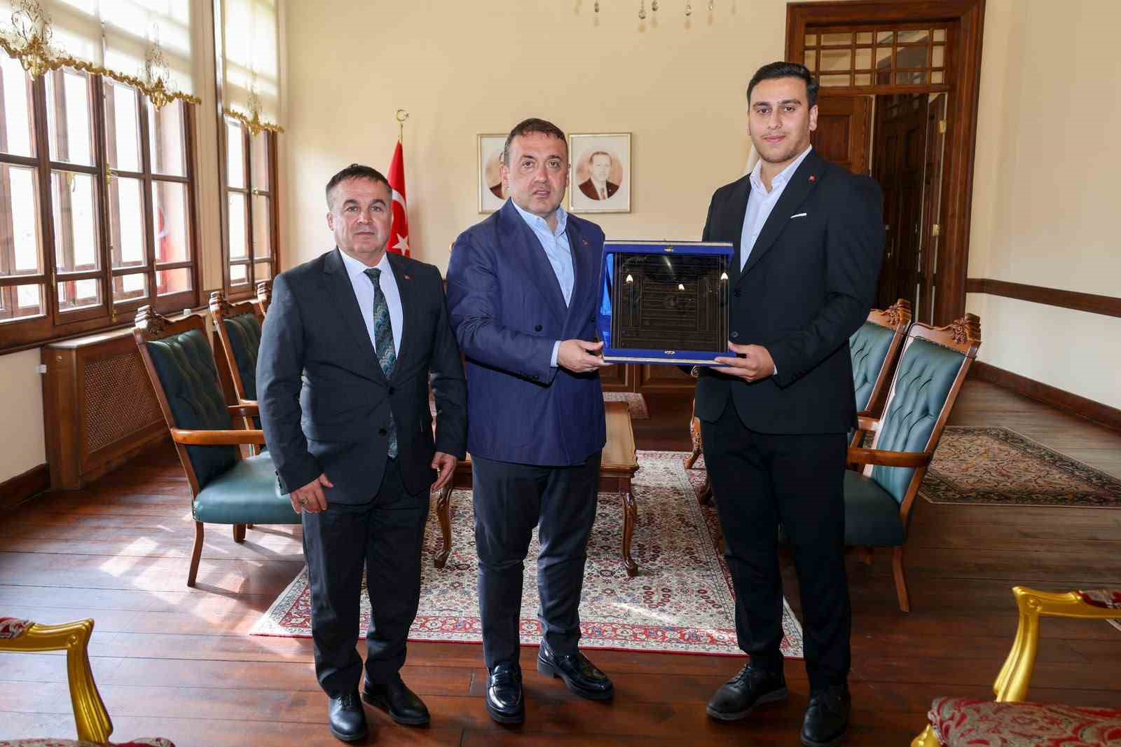 Ahilik Sancağı Bilecik’te