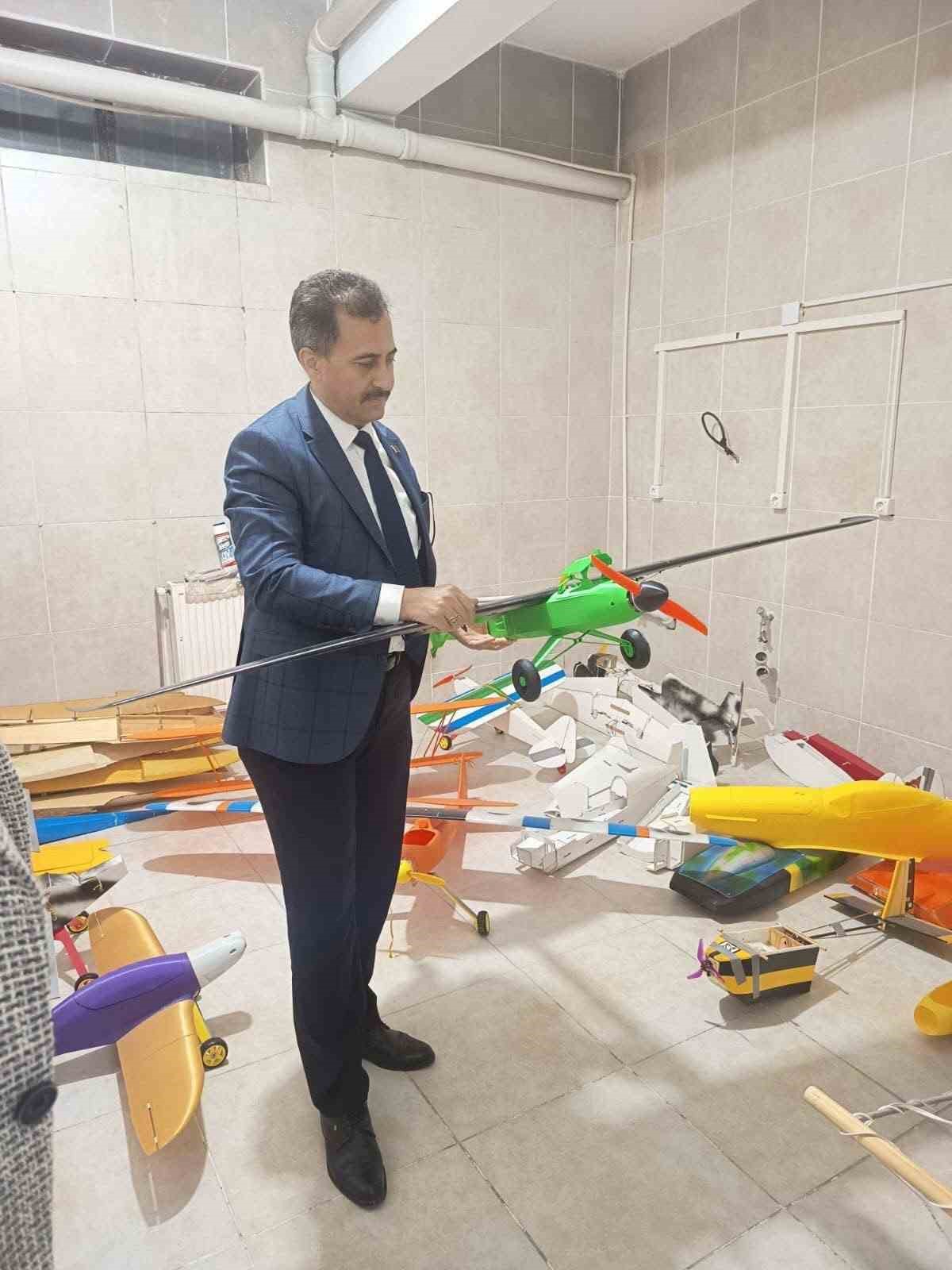 Öğrencilerin tasarladığı İHA ve SİHA’lar göz doldurdu