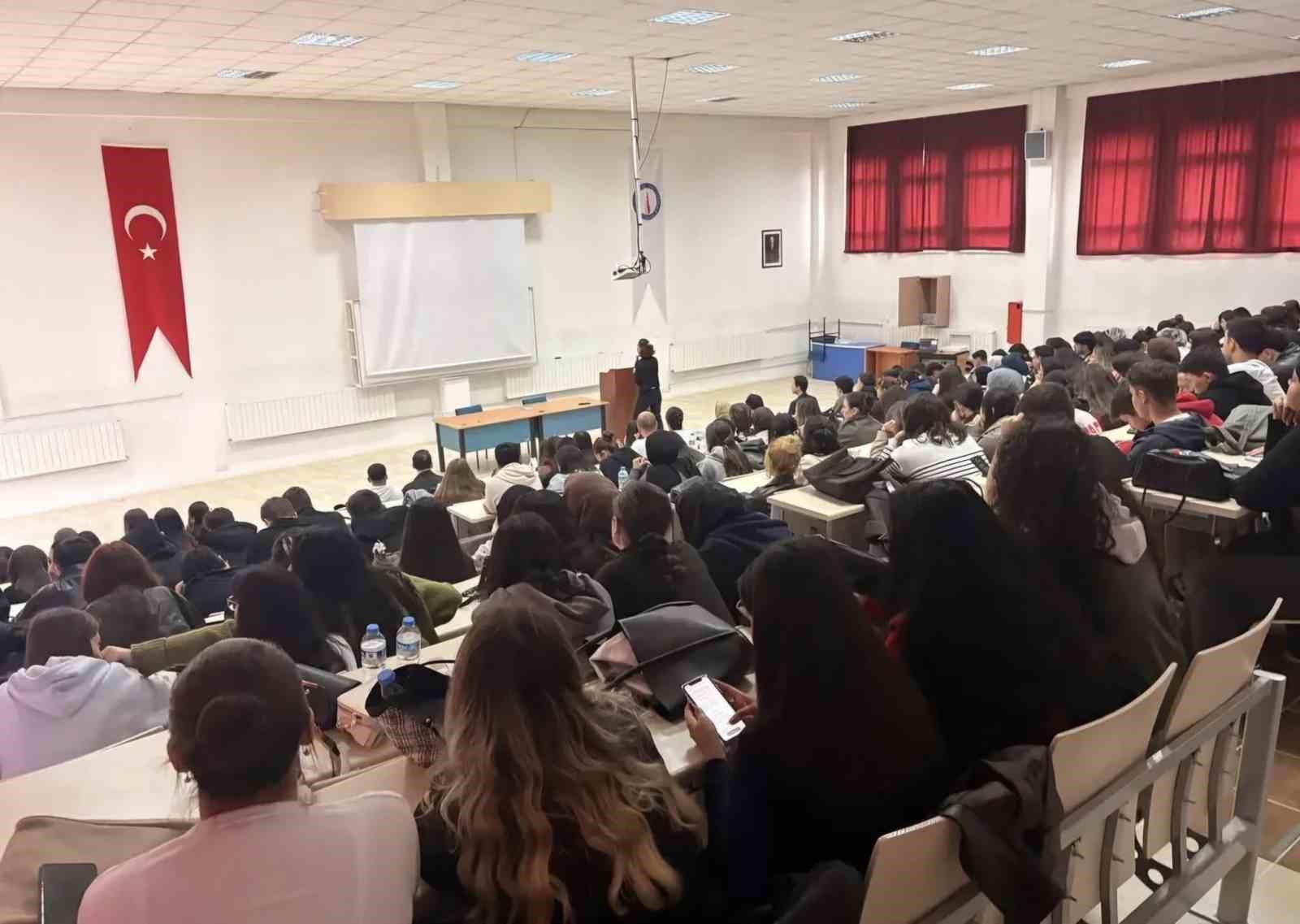 Hisarcık MYO’da öğrencilere bağımlılık farkındalığı eğitimi