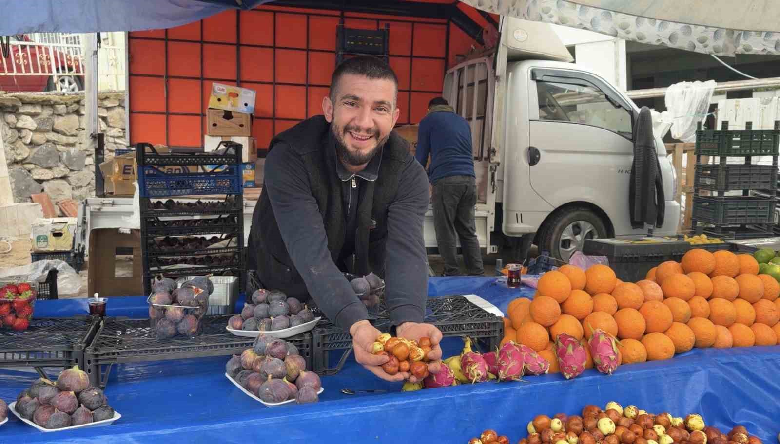 Simav hünnabı pazarın gözdesi oldu
