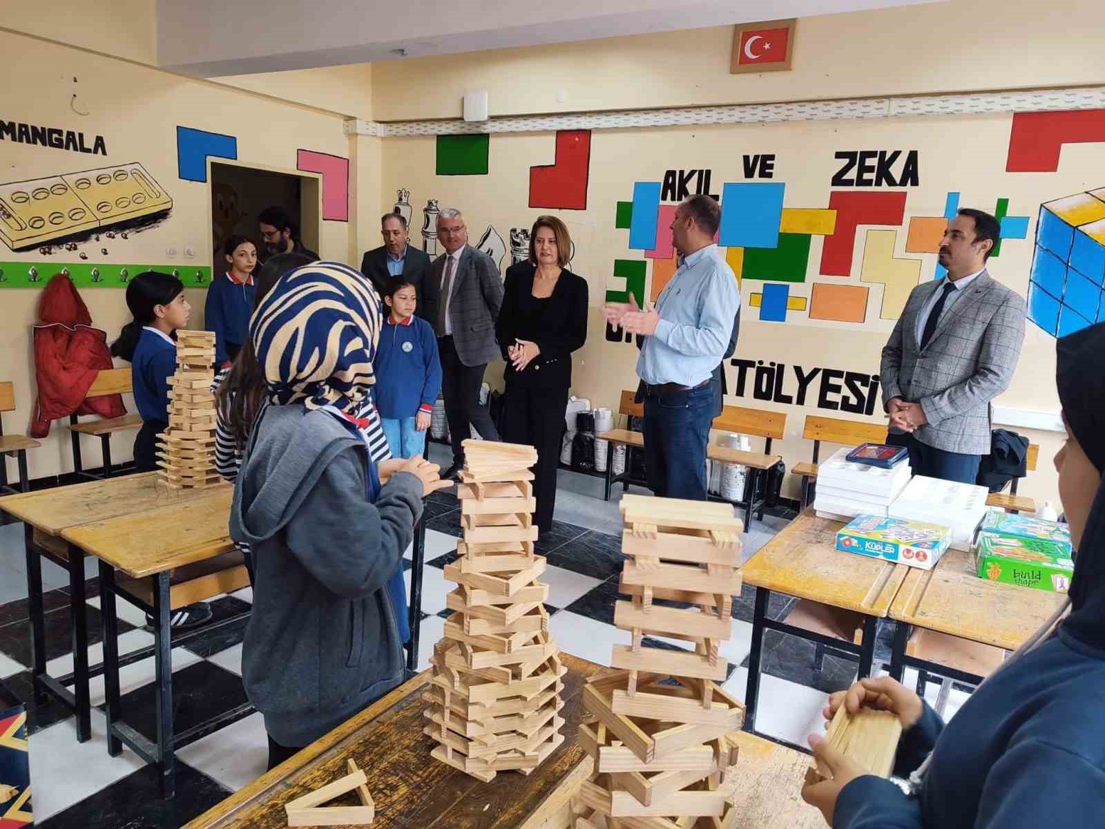 Çayırbaşı Şehit Yaşar Çakır Ortaokulunda bilim ve tarım buluşması