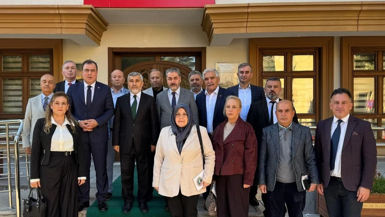 MHP Eskişehir İl Başkanı Ayhan Sezer’den Müftü Muharrem Gül’e ziyaret