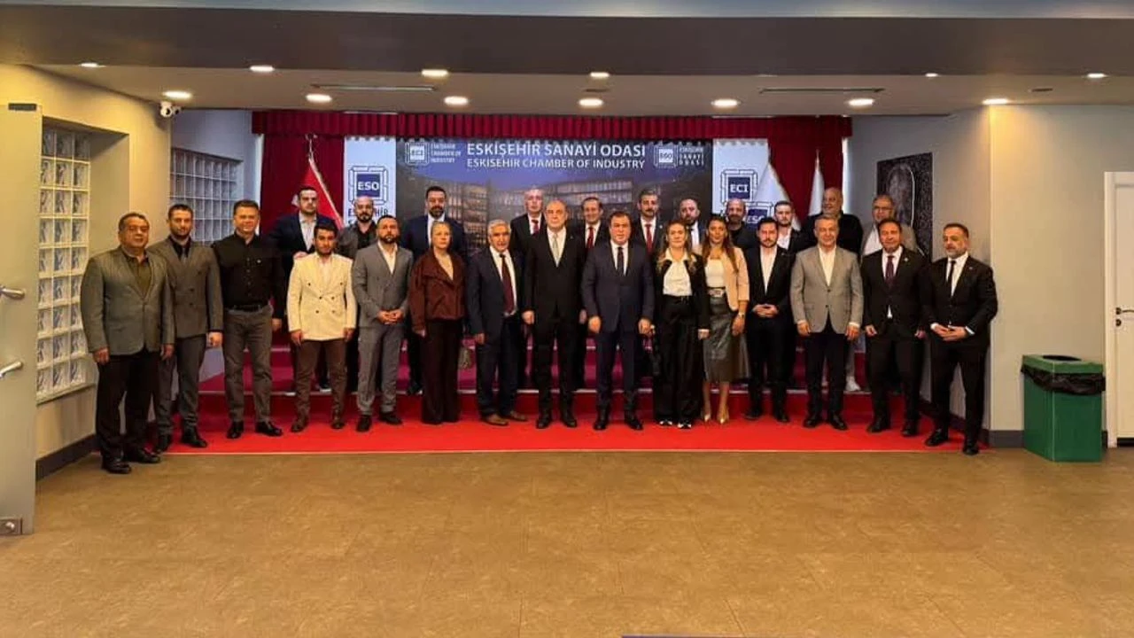 MHP heyeti Eskişehir Sanayi Odası Başkanı Celalettin Kesikbaş ile bir araya geldi
