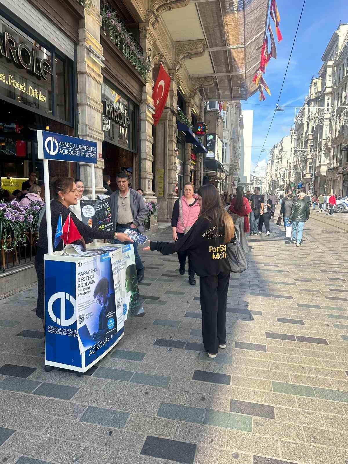 Anadolu Üniversitesi İkinci Üniversite fırsatlarını İstanbul’da tanıttı