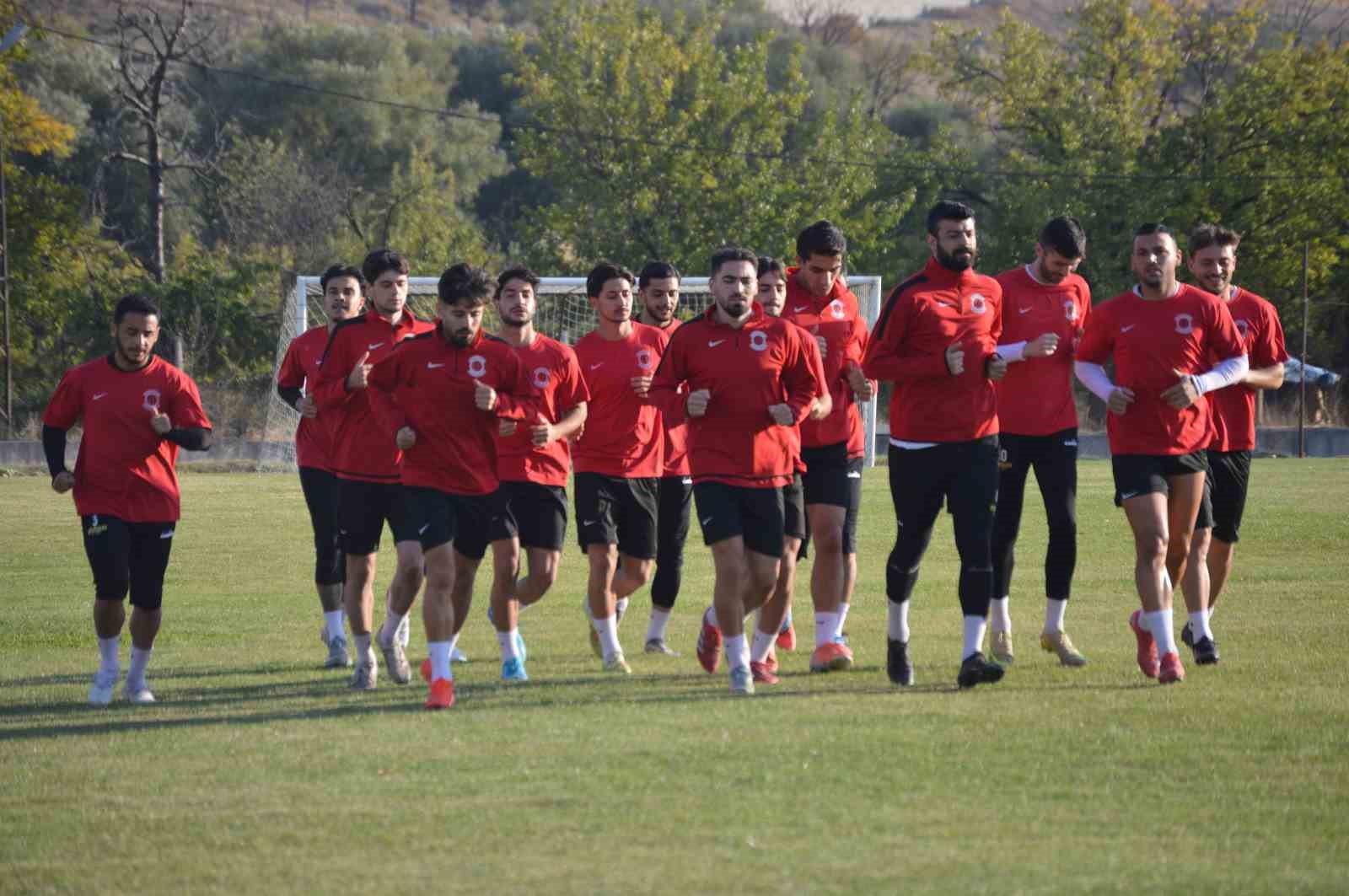 Tavşanlı Linyitspor Teknik Direktörü Caner Karuk’tan sezon öncesi açıklamalar