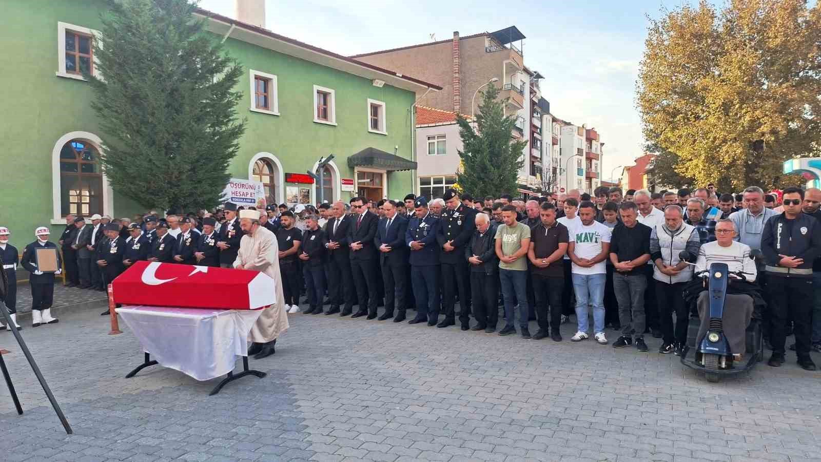 Hisarcık’ta Kıbrıs gazisi Mehmet Şener son yolculuğuna uğurlandı