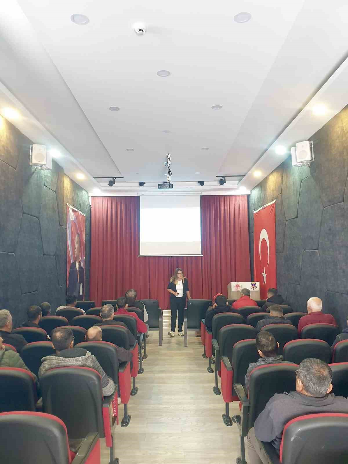 Tutuklu ve hükümlülere ’Aile İçi İletişim’ eğitimi verildi