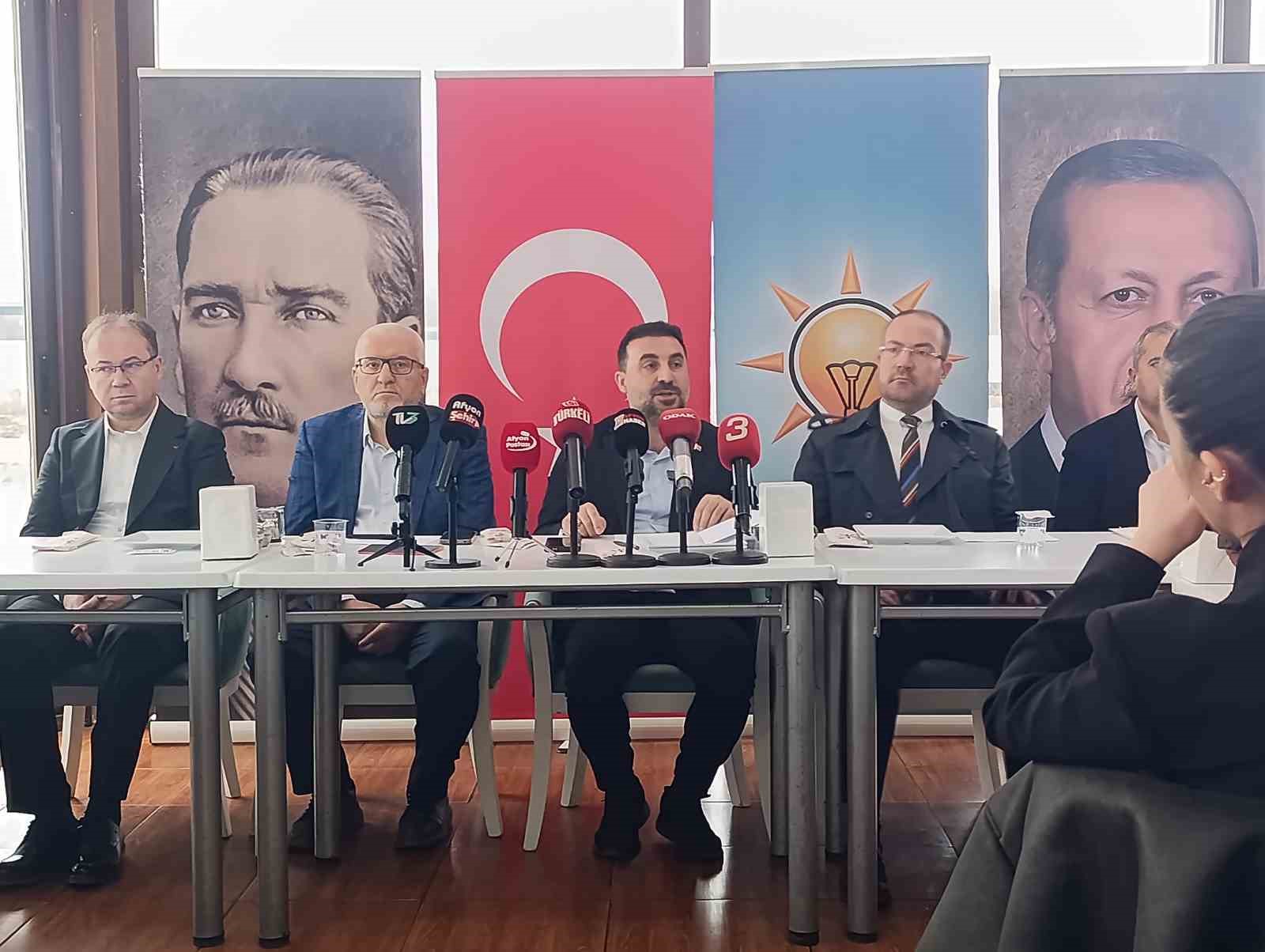 Kavak:"Bizim derdimiz koltuk değil, hizmettir"