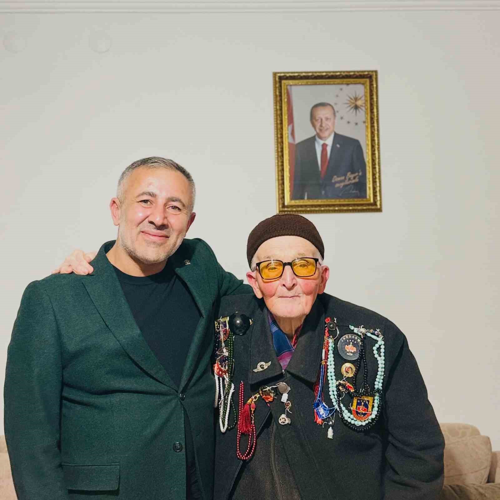 İl Başkanı Yıldırım, şehit babası Bayır ile bir araya geldi