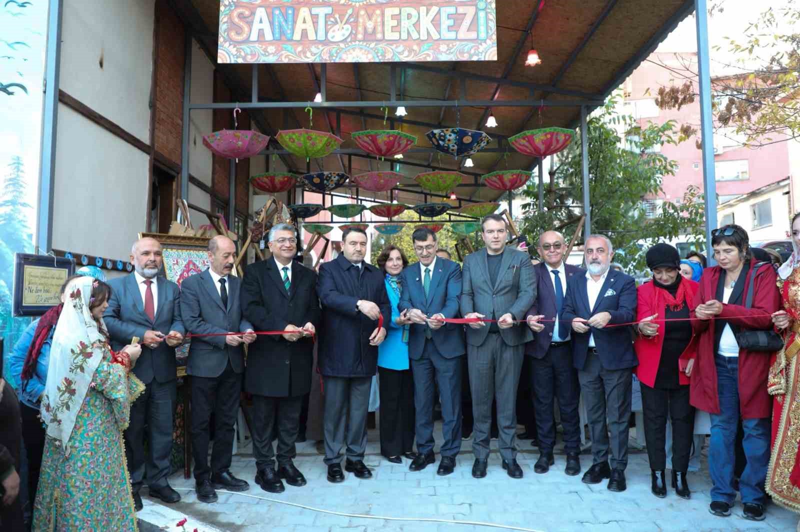 Kütahya’da Sanat Sokağı törenle açıldı
