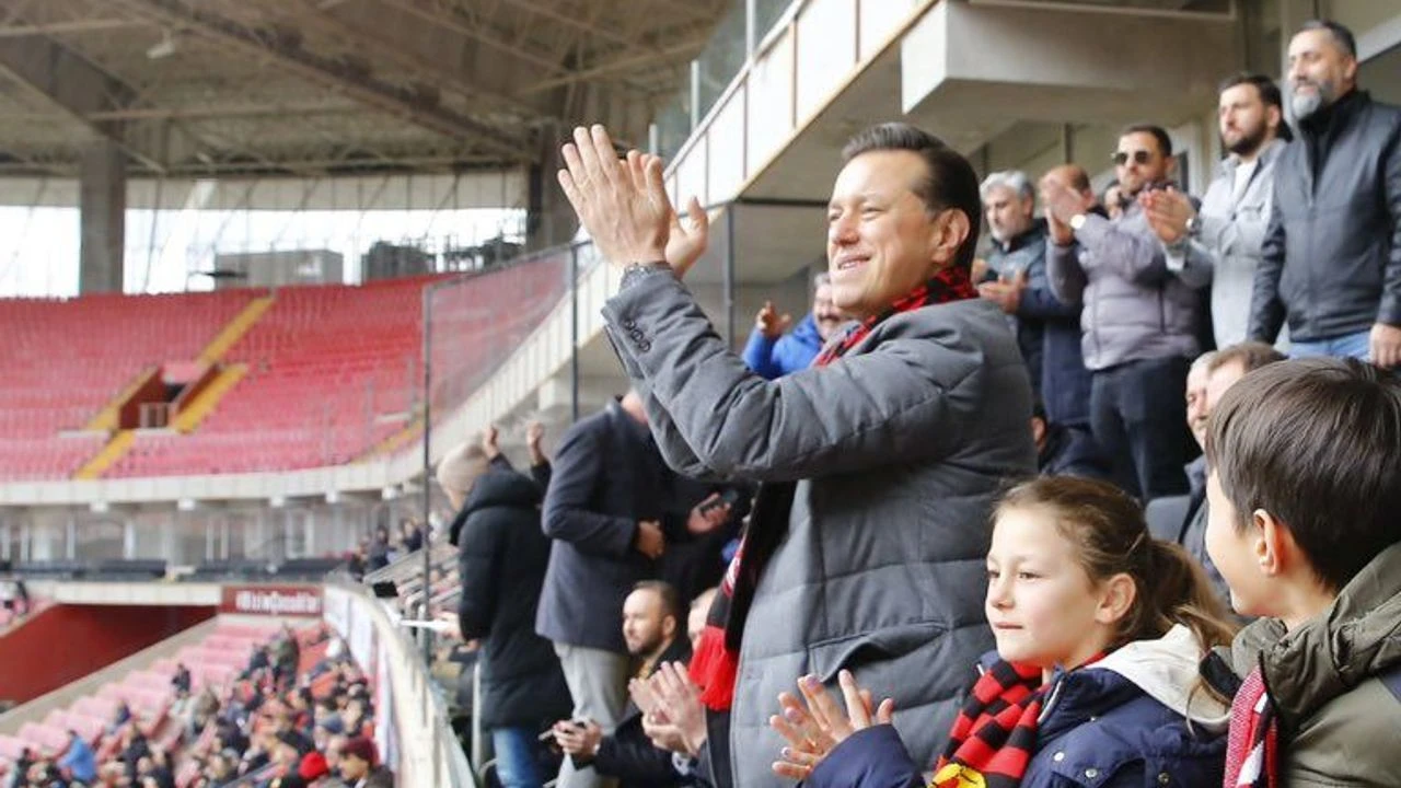 Nebi Hatipoğlu’ndan Eskişehirspor taraftarına müjde!