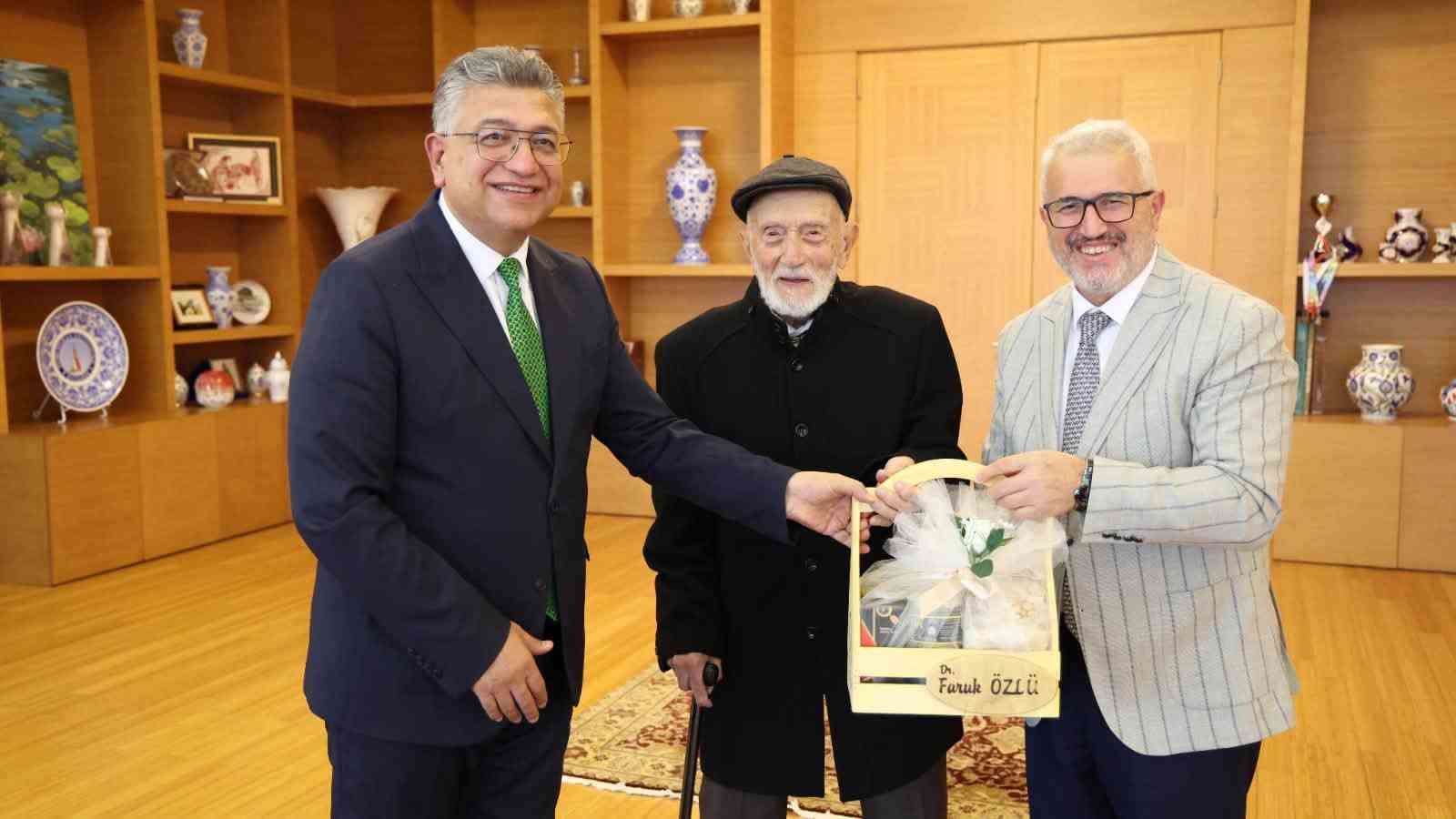 DPÜ Rektörü Kızıltoprak, Kütahya Müftüsü Hasan İzmirli’yi ağırladı