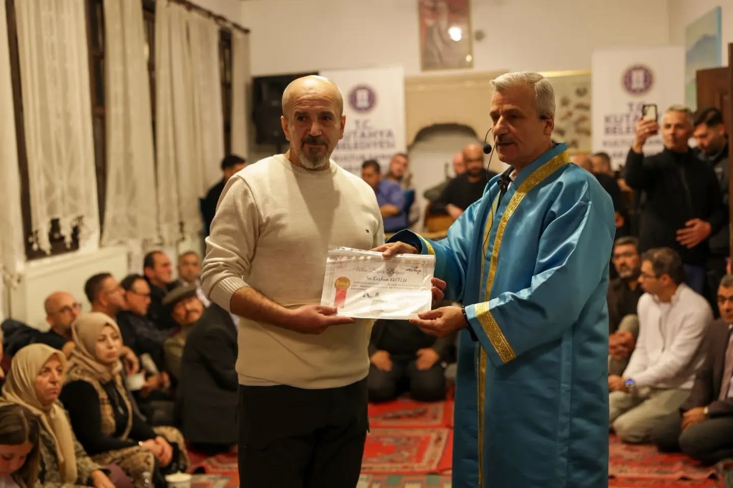 Kütahya’nın tanıtımına katkı sunan sanatçılara sertifika verildi