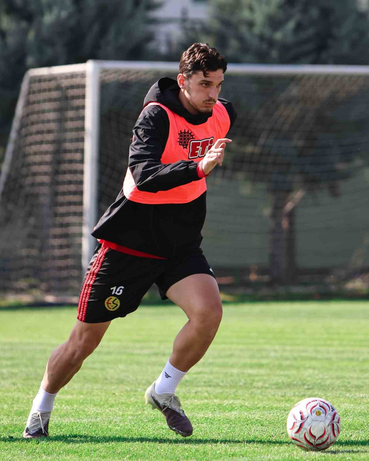 Eskişehirspor, Ziraat Türkiye Kupası 3. Eleme Turu maçı hazırlıklarına başladı