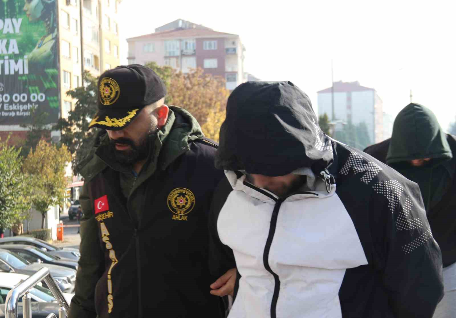 Eskişehir merkezli fuhuş operasyonunda 18 şüpheli tutuklandı