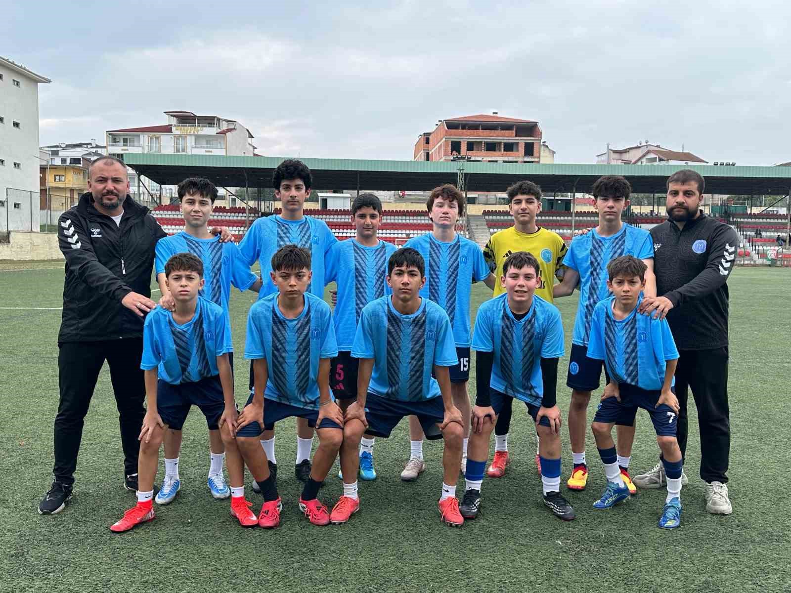 1299 Bilecik Spor Kulübü lig öncesi moral buldu