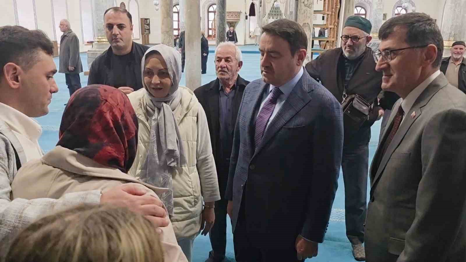 Kütahya’nın duayen çini sanatçısı Hamza Üstünkaya vefatının birinci yılında dualarla anıldı