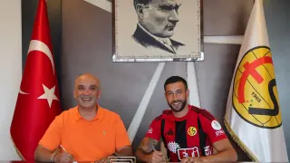 Ahmet Dereli Eskişehirspor'da!