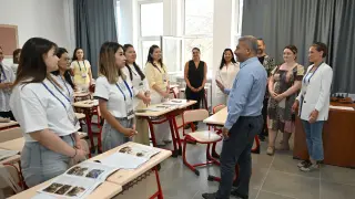 Rektör Adıgüzel Kazakistanlı Öğrencilerle Buluştu
