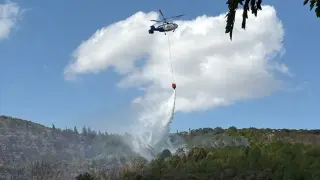 Kemer, Altıeylül ve Gebze’de Yangına Müdahale Sürüyor